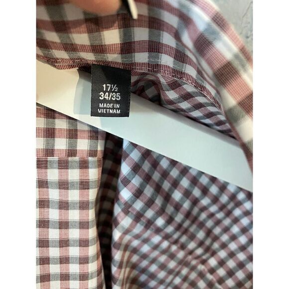 Van Heusen Regular Fit Wrinkle Free Plum Plaid Collared Dress Shirt Size 17 1/2 - Picture 3 of 7